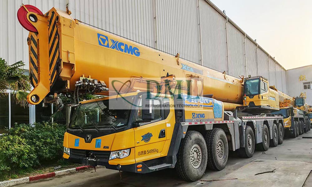 cho thuê xe cẩu 180 tấn